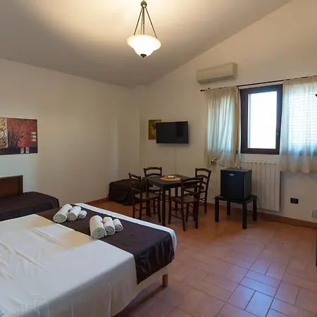 Giardini Di Marzo 2* ليتشي