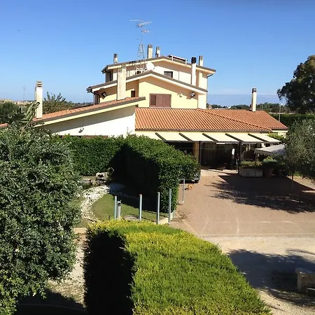 Giardini Di Marzo 2* ليتشي