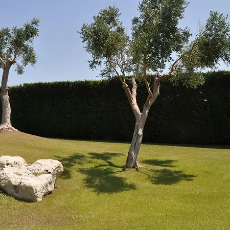 فندق مبيت وإفطار Giardini Di Marzo 2*