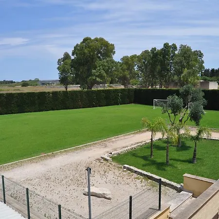 فندق مبيت وإفطار Giardini Di Marzo ليتشي