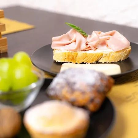 Bed & Breakfast Giardini Di Marzo 4*