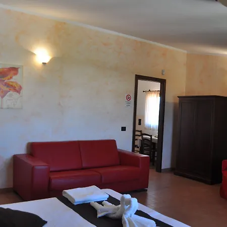 Giardini Di Marzo Bed & Breakfast 4*