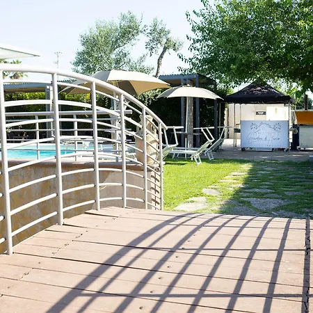 Bed & Breakfast Giardini Di Marzo